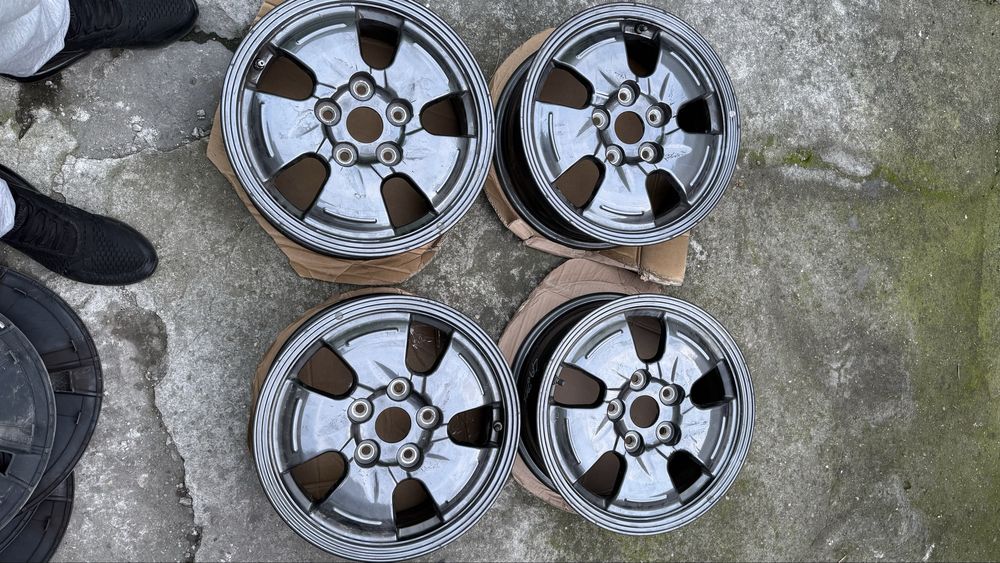 Оригинални джанти 15ки за Hyundai