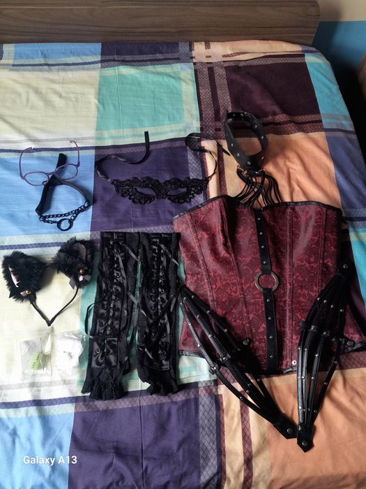 Готик корсет плюс аксесоари