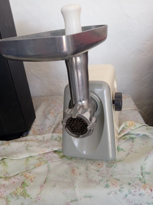 Месарупка,холати зур,ишлайди,панасоник,иккиталиги учун сотаямман