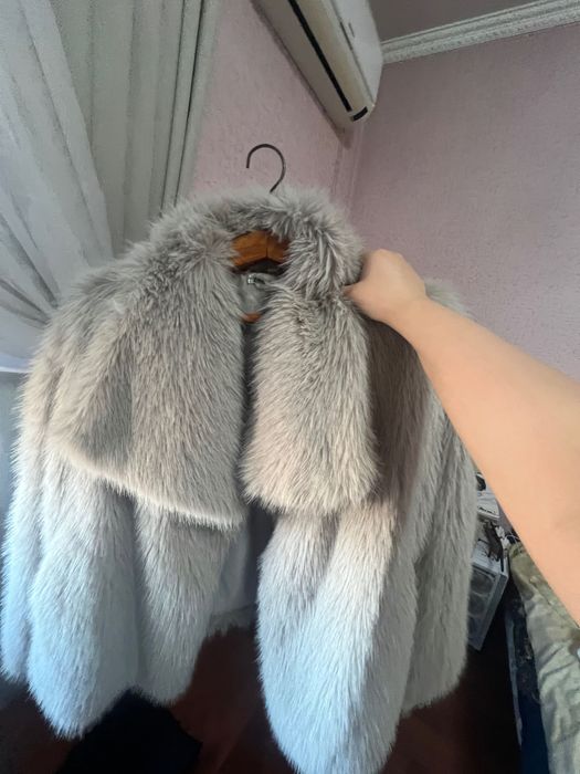 Шубка Zara , эко шубка