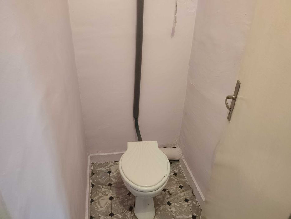 Продава се Тристаен апартамент в Търговище, Запад 2 - 76 кв.м за 873 €/кв.м - Снимка #11