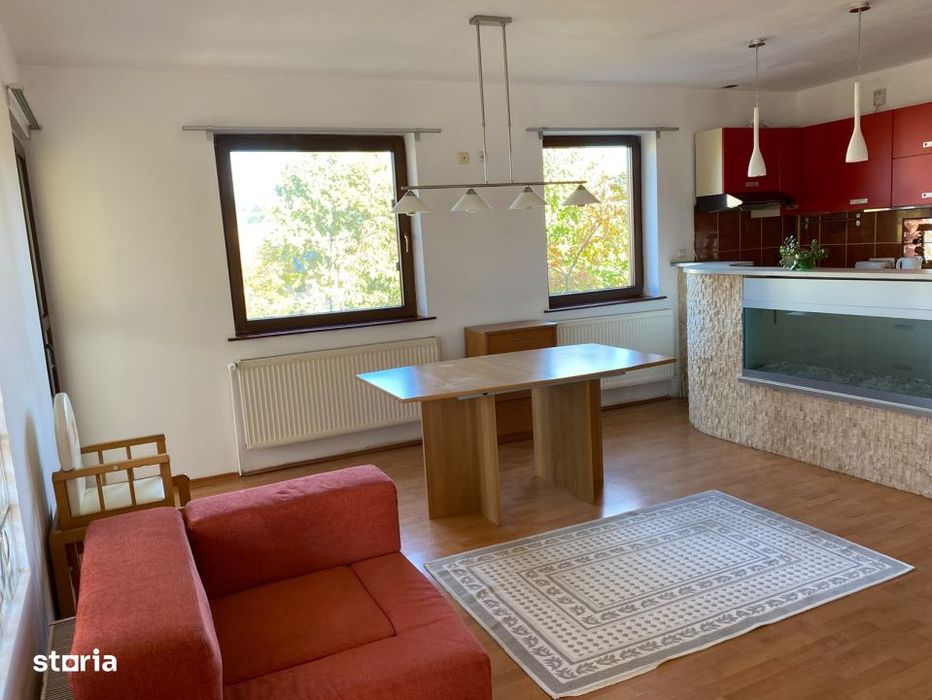 Casa cu 4 camere, 120 mp, zona Est