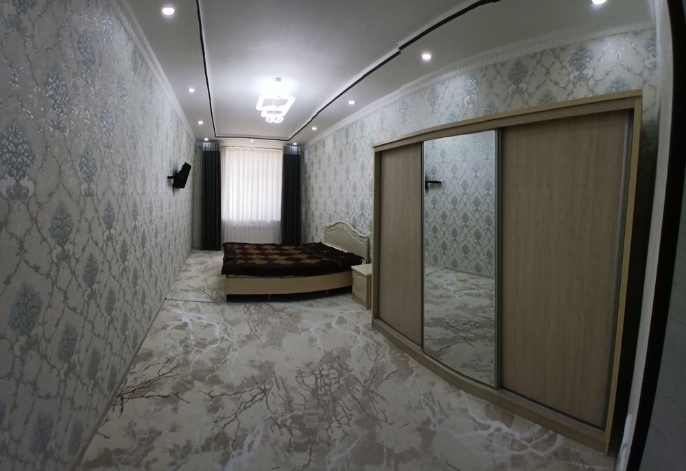 Uy jixozlari b-n ijaraga beriladi.Shaxar markazida.