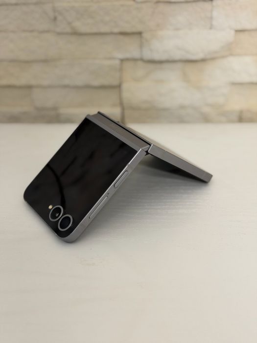 Samsung Galaxy Z Flip 6