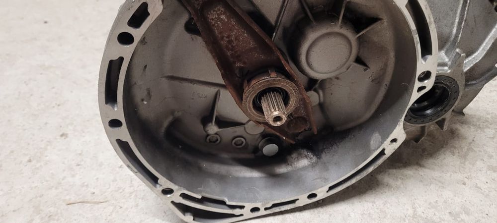 Cutie semiautomata motor 700