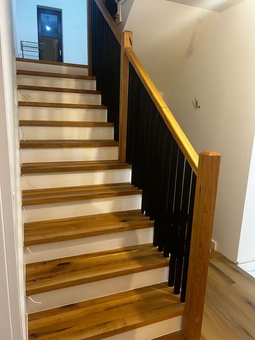 Trepte din lemn masiv