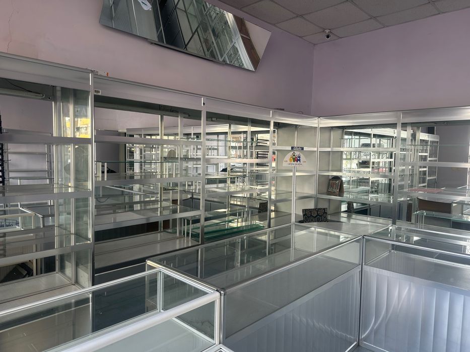 Магазинно оборудване