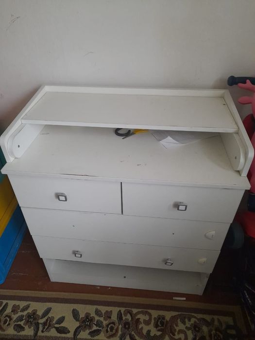 Продам комод деревянный!