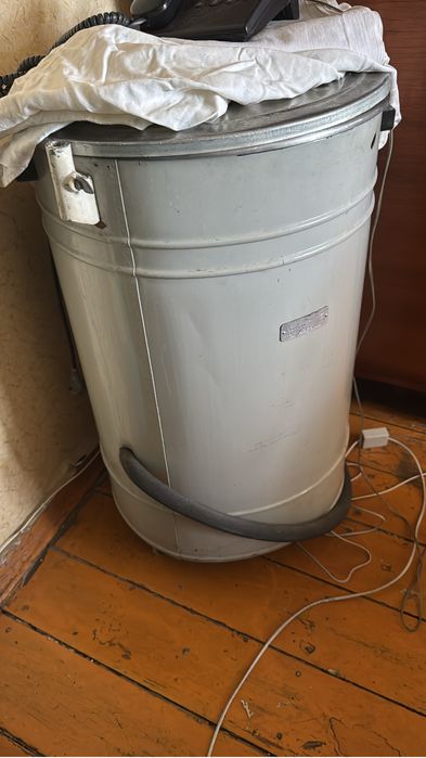 Продам стиральную машину