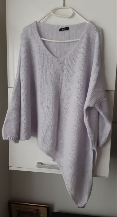 Pulover dama lung asimetric pufos superb,Italia,L