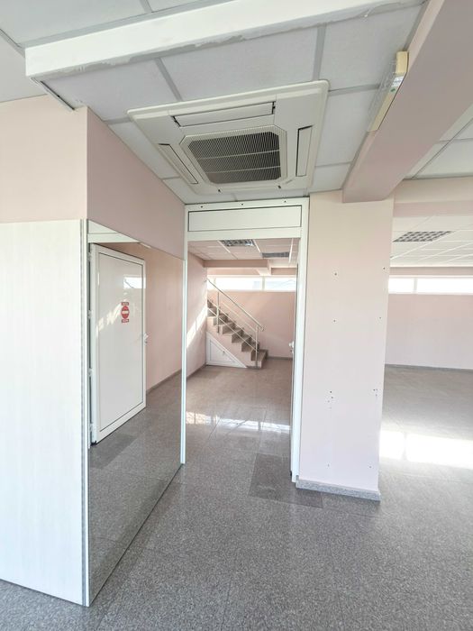 Spatiu comercial premium, 200–700 mp, parcare inclusa, ideal clinica, bancă sau showroom | vad comercial | Slatina