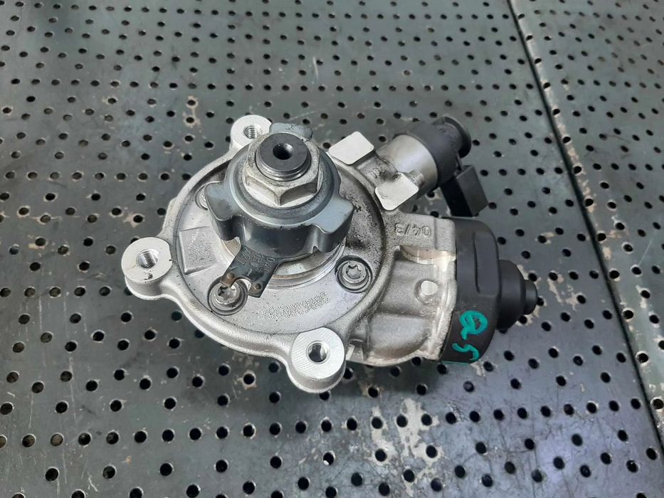 Pompa inalta 2.0 tdi vw passat b8 touran 5t1 tiguan ad1 golf 7 audi q5 a3 8v q2 0445010538 04l130755e