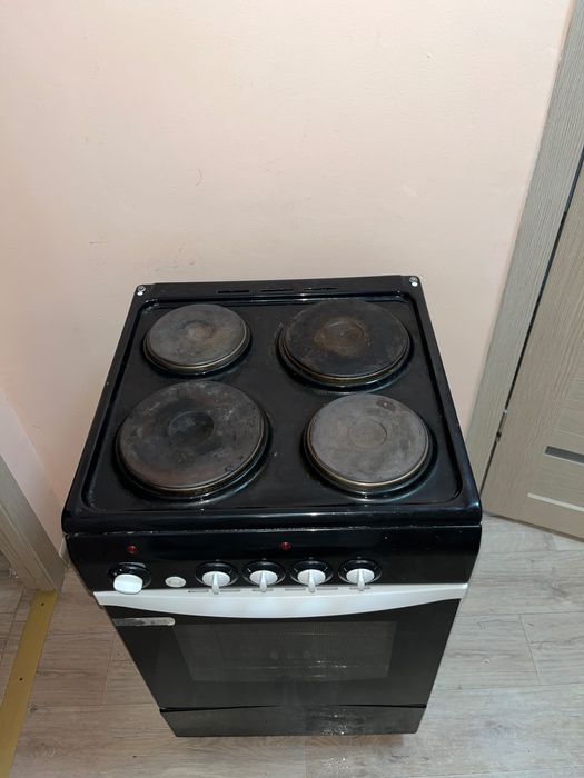 Продаю электроплиту