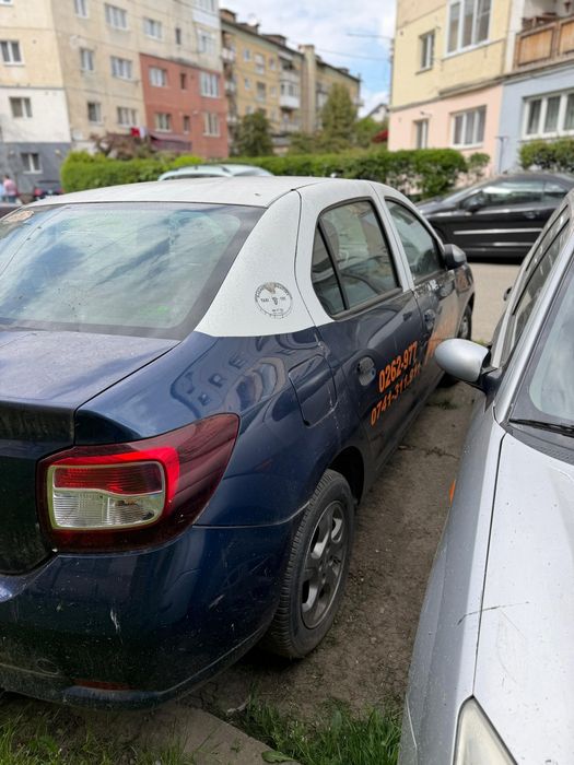 Vând Dacia Logan 2
