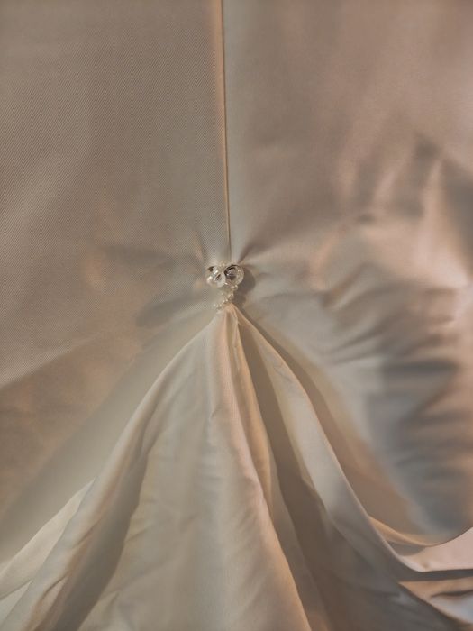 Rochie mireasa stil sirena