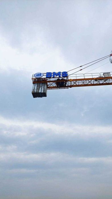 Реклама на башенном кране