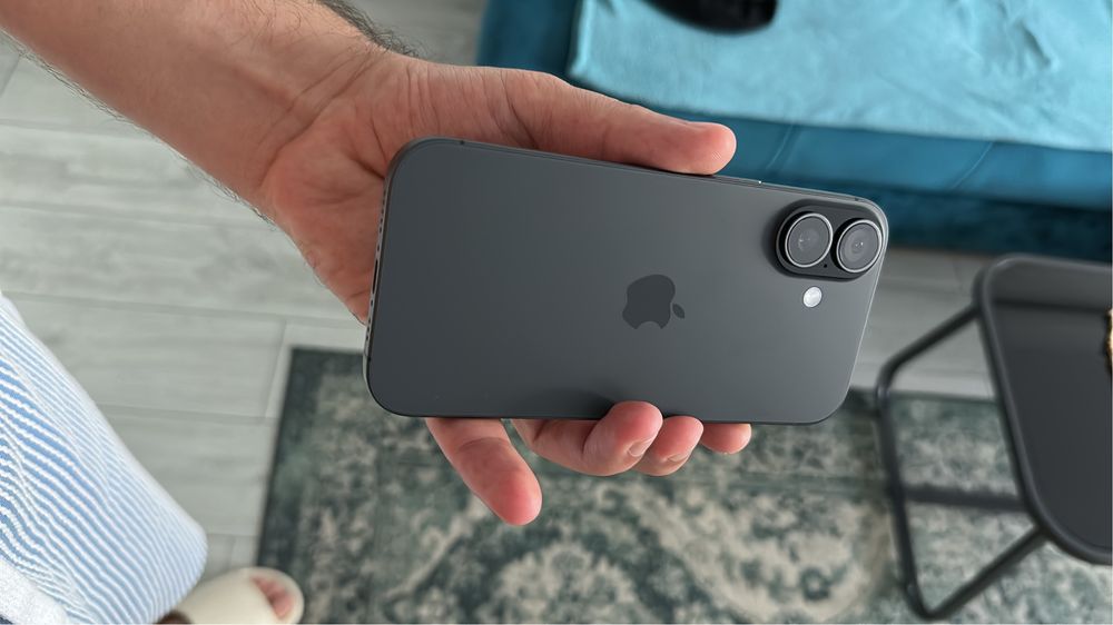 Vand iPhone 17 256gb nou; desigilat