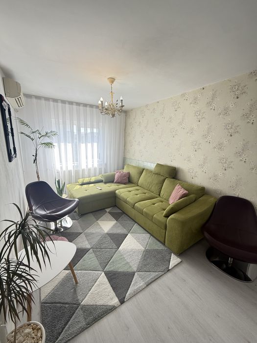 Apartament 3 camere decomandat, cartier Rogerius