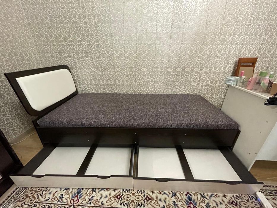 Кровать односпальная