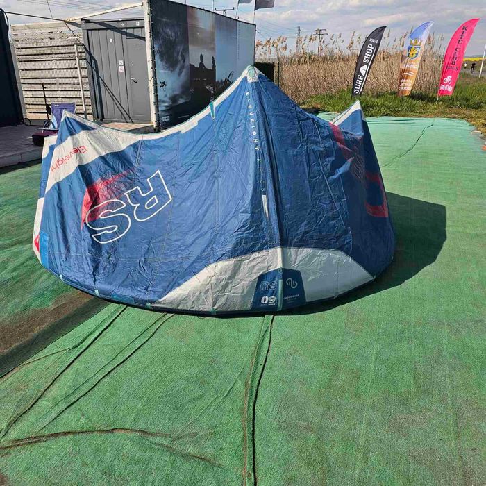 For Sale: Eleveight RS V6 – 8m & 9m (Freeride / Crossover)