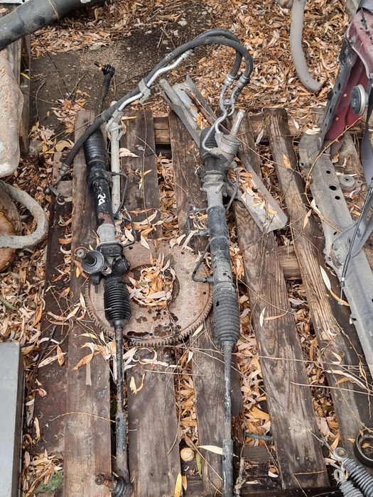 Рулевая рейка на Subaru Forester Sg