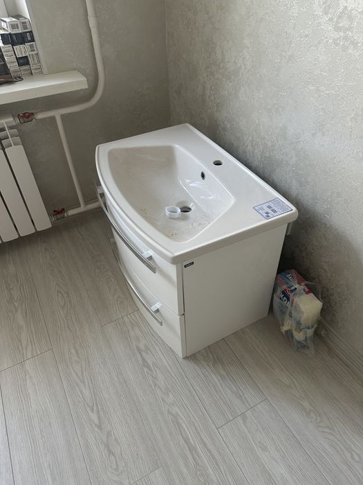 Продается тумба с раковиной