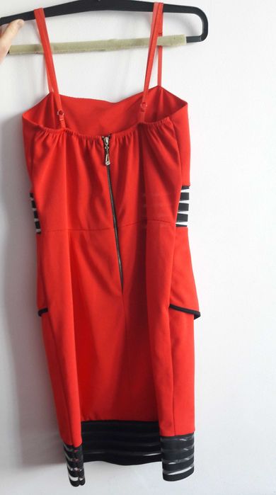 Къса рокля за официален повод