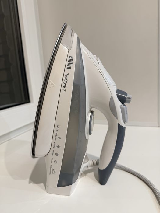 Продам утюг Braun Texstyle 7