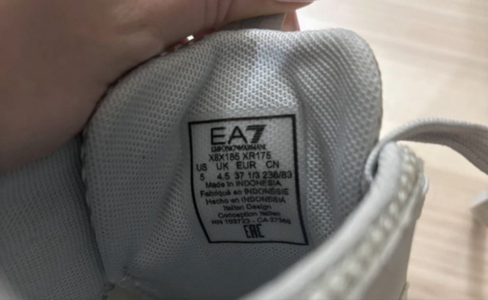 Sneakers EA7 Emporio Armani - Mărimea 37 - Condiție Excelentă