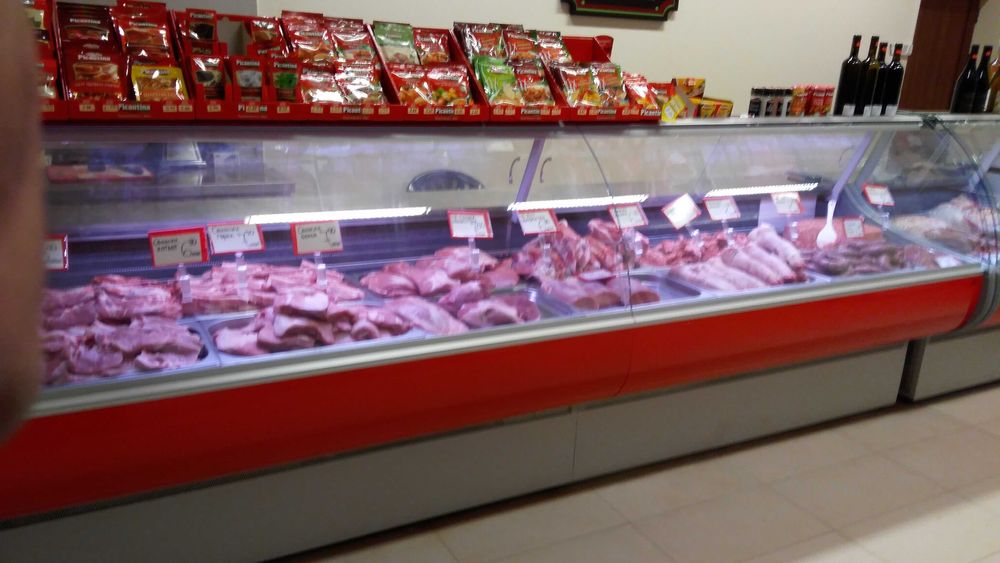 Хладилна витрина - месарска  !