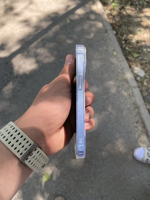 Iphone 14 в хорошем состоянии