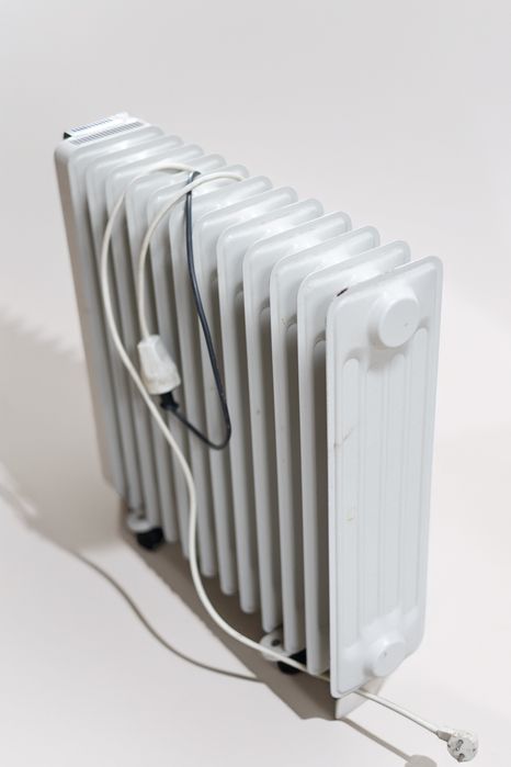 Se vând 2 radiatoare – stare bună 

Se vând două radiatoar