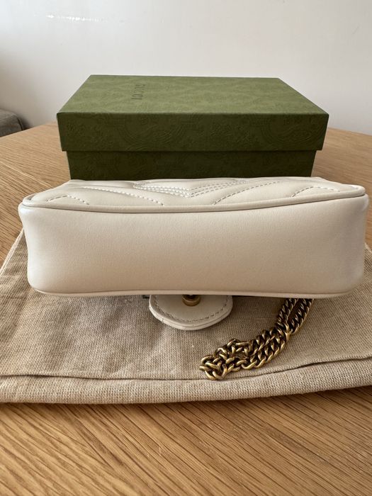 Чанта Gucci marmont super mini