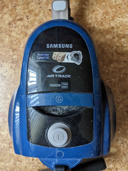 Бытовой пылесос samsung