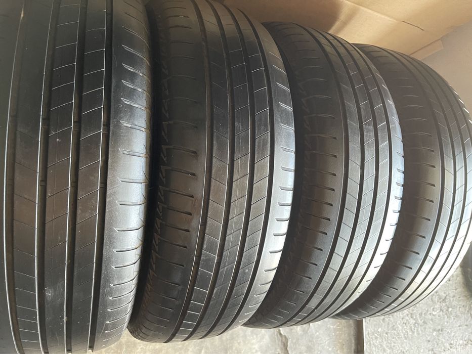 215/60/R17 Bridgestone Turanza T005