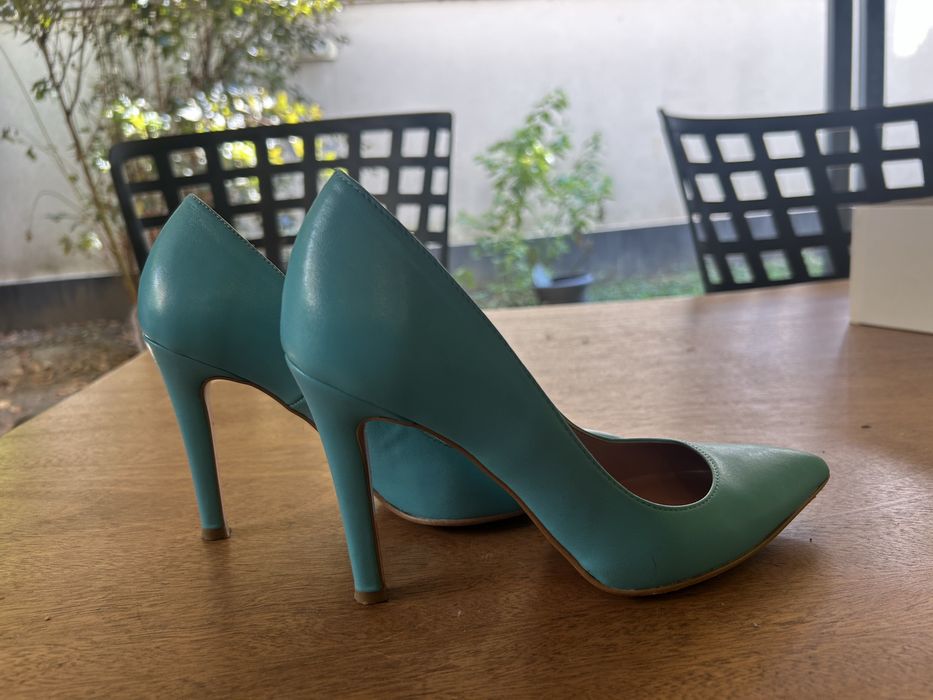 Обувки 37 номер запазени