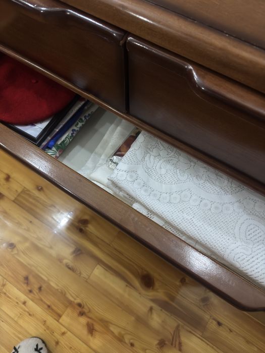 Комод из натурального дерева