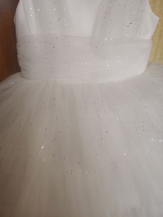 Продам бальные платье