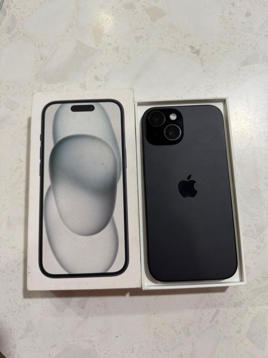 iPhone 15. Черный цвет