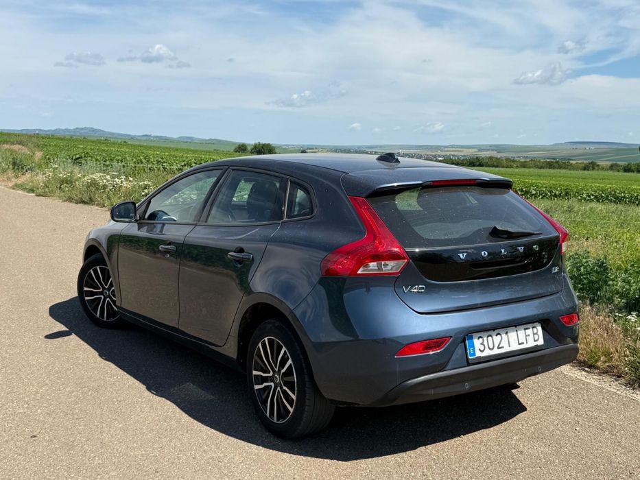 Volvo v40 2.0 automat