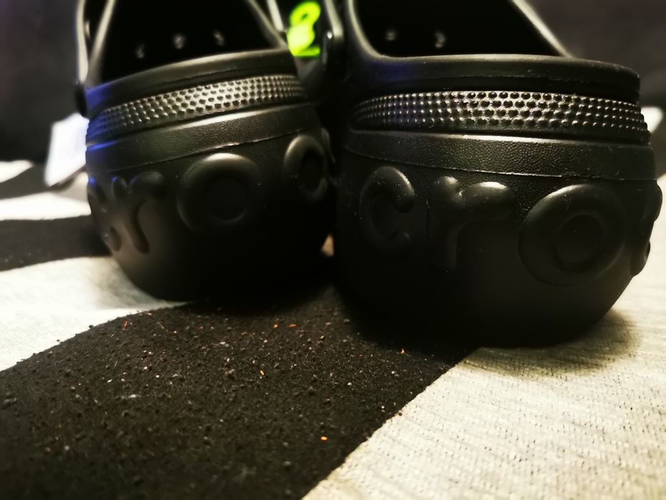 Чисто нови CROCS с етикет