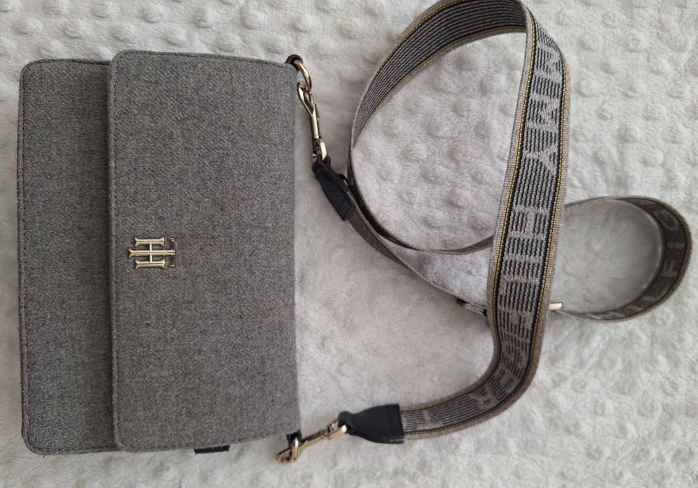 Tommy hilfiger дамски чанти