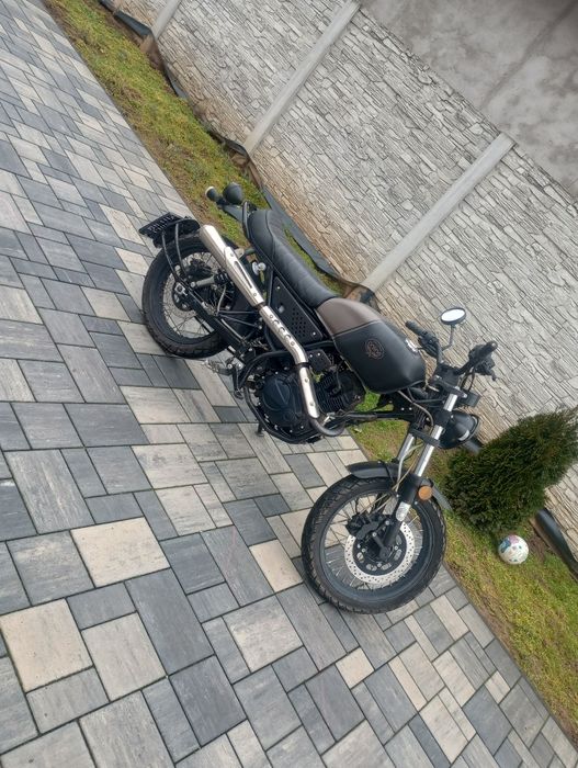 Vânzare motoretă aproape nouă adusă de afară