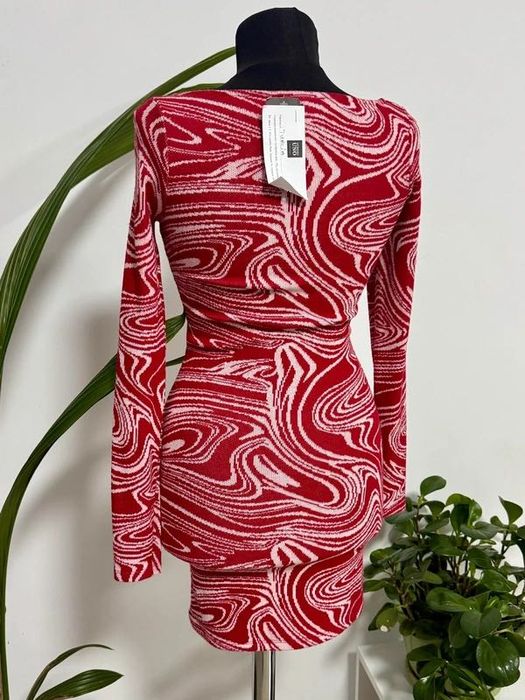 Rochie scurtă tricotată cu mâneci lungi Zara mărimea S