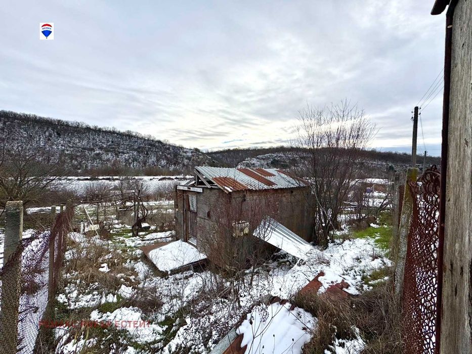 Парцел за продажба в с. Басарбово