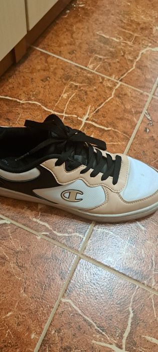 Маратонки 38 номер