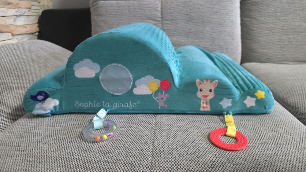 Облачето на жирафчето Софи за развитие на двигателните умения Sophie la giraffe Като ново