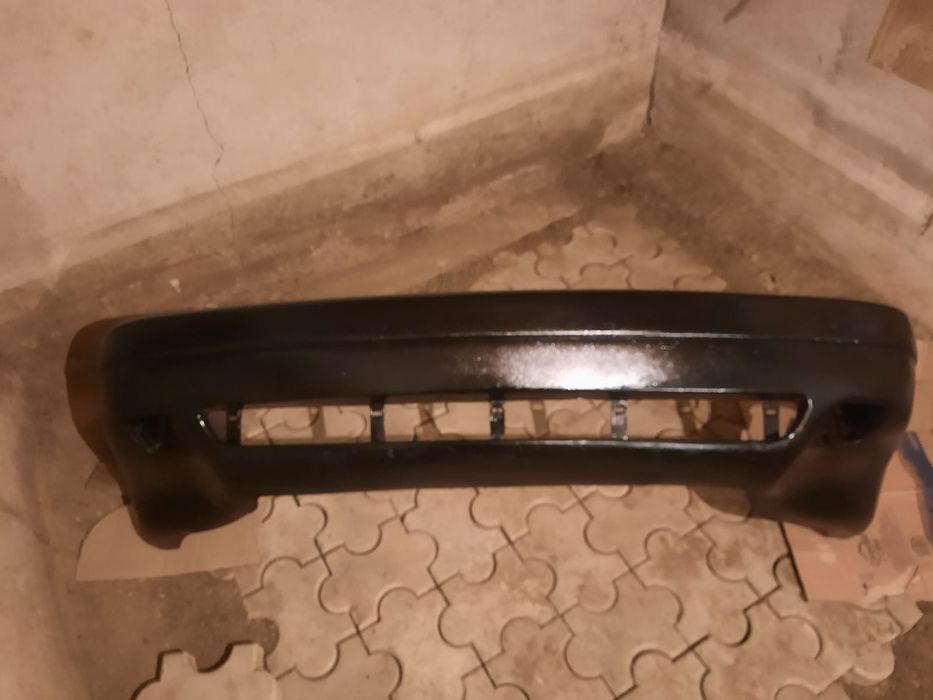 Передний бампер Ауди 80 В3