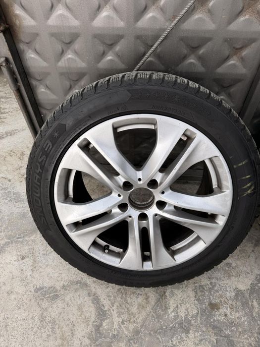 Джанти с гуми Mercedes Benz 245/45/17