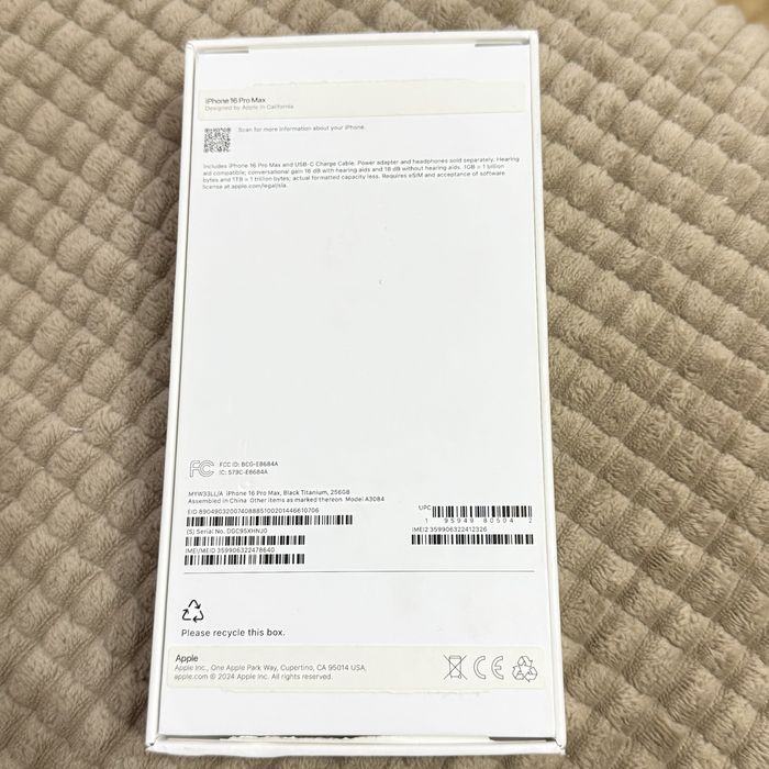Продам iPhone 16 Pro max 256гб.